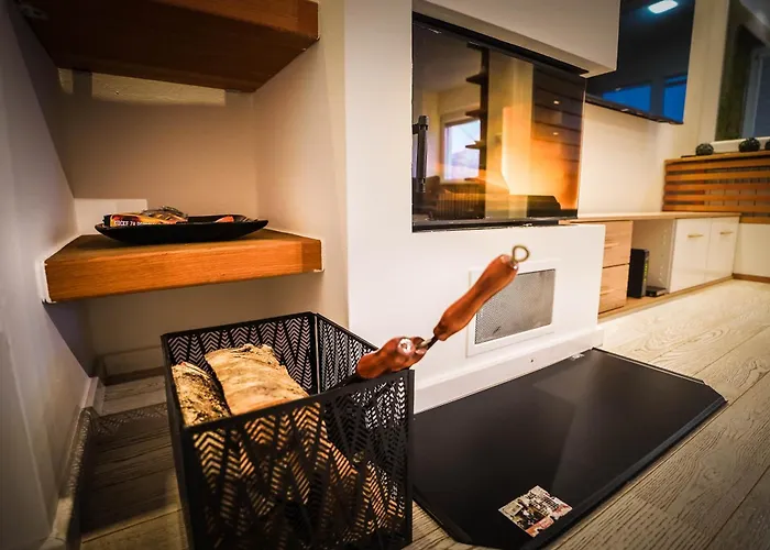 Luxurious 4bdr Retreat With Fireplace * سراييفو