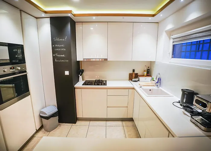 Luxurious 4bdr Retreat With Fireplace فيلة سراييفو